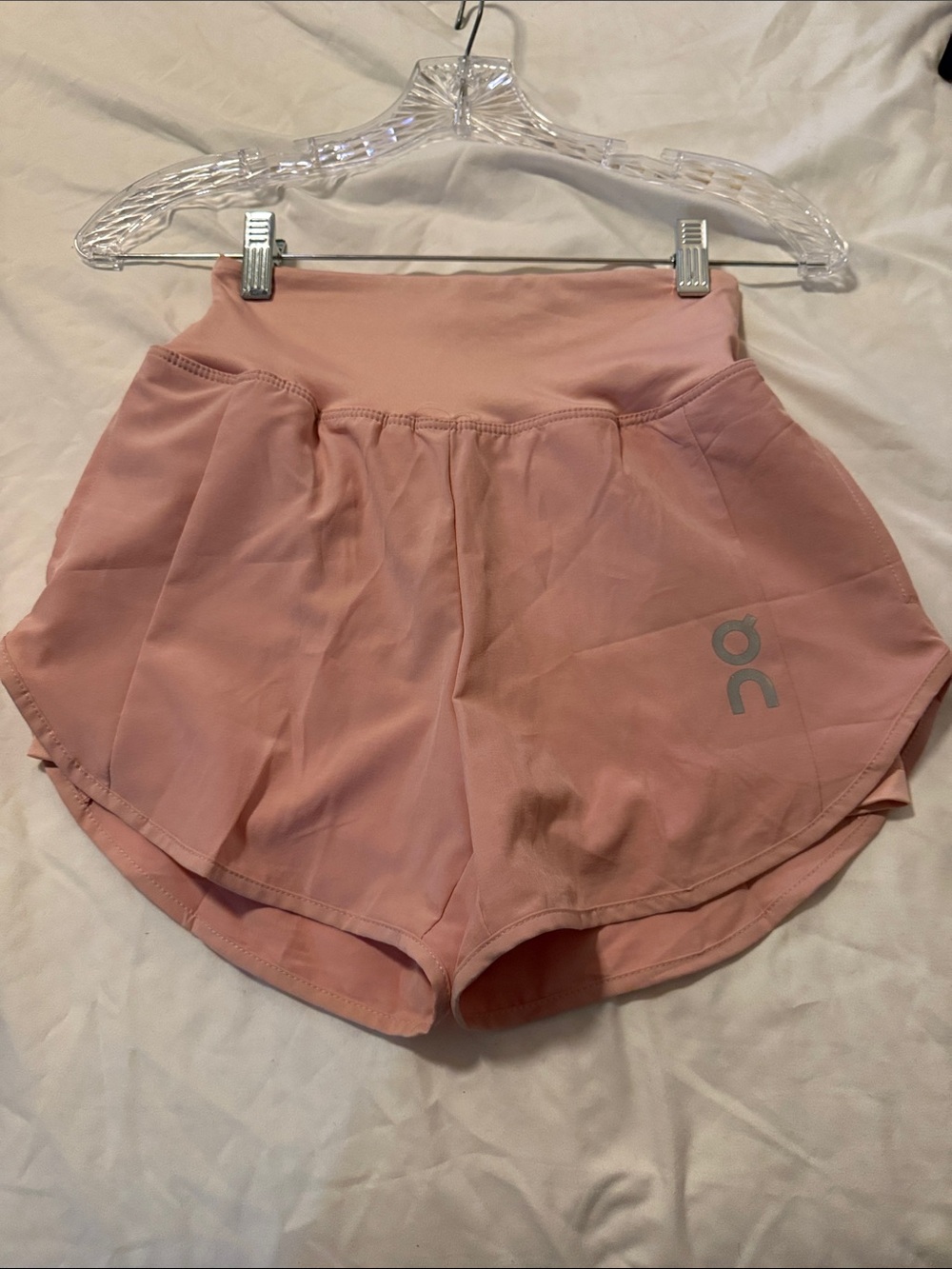 On Cloud Dusty Rose Women's Performance 3" Running Shorts Size M